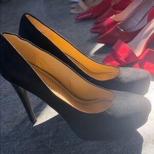 Chinese Laundry Black Suede Heels